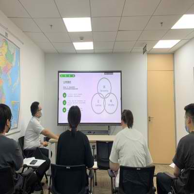 谈球吧下载：深圳水贝今日金价多少一克（每日更新）